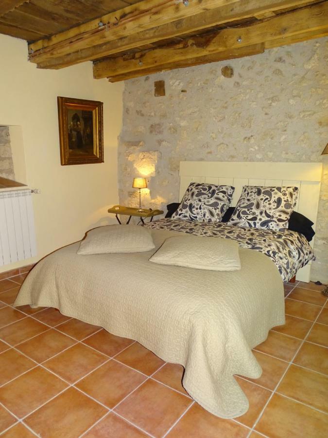 شقة Bergerie Le Vieux Manoir Valeilles المظهر الخارجي الصورة