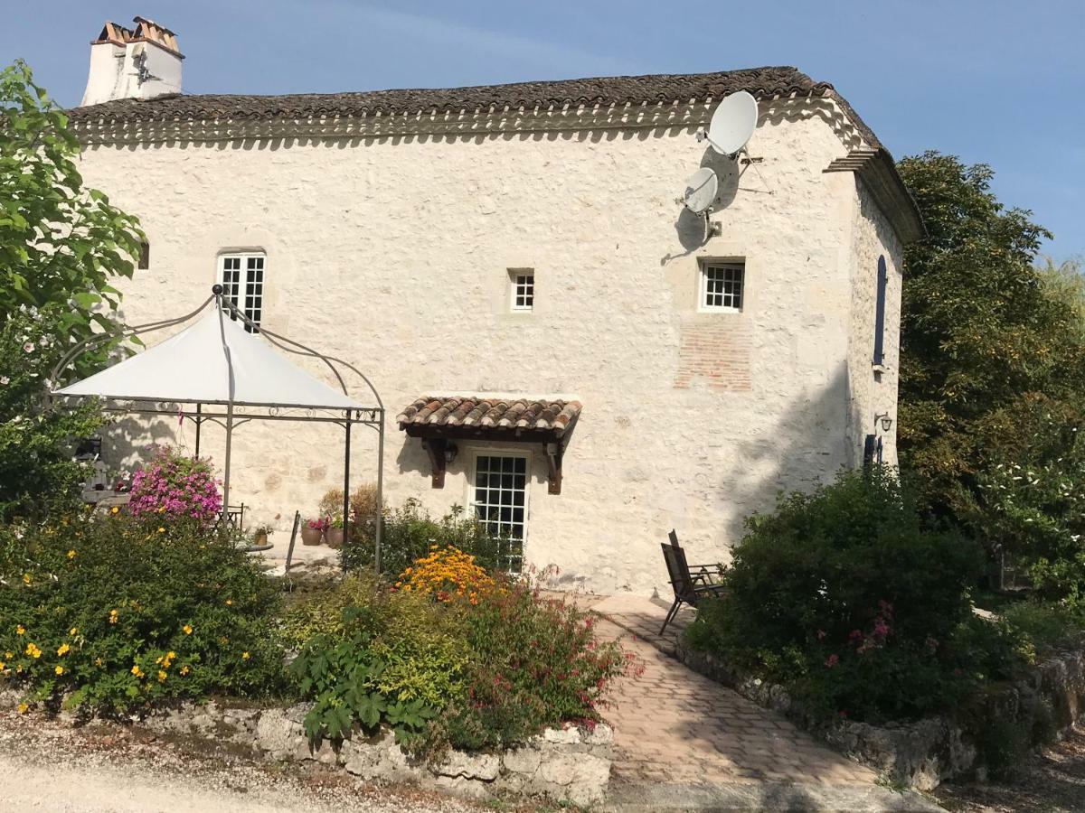 شقة Bergerie Le Vieux Manoir Valeilles المظهر الخارجي الصورة